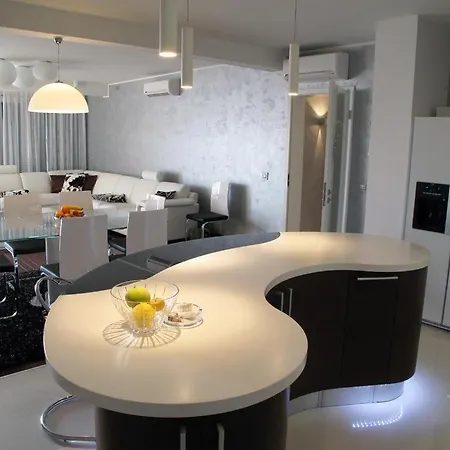 Penthouse Dolo, Free Parking * Split